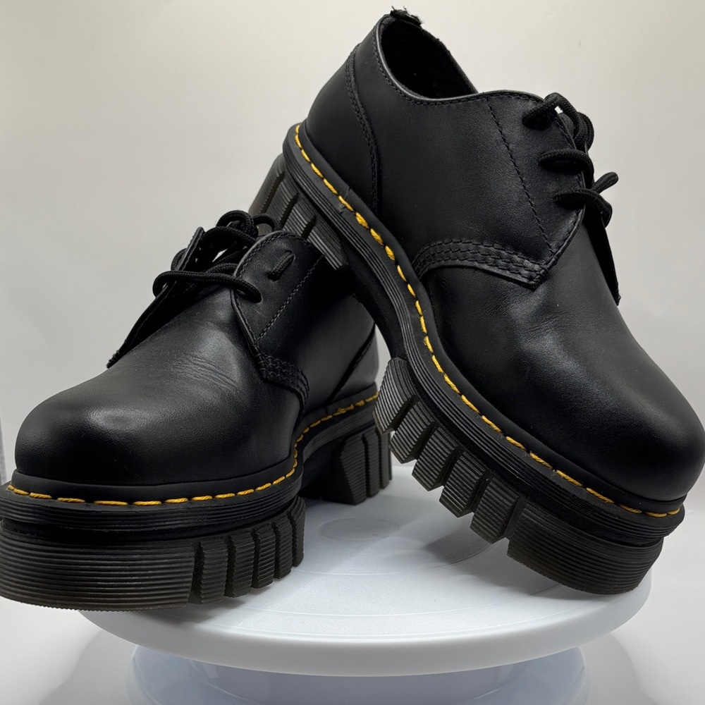 Dr. Martens Audrick LA004 Black Leather Platform Shoes